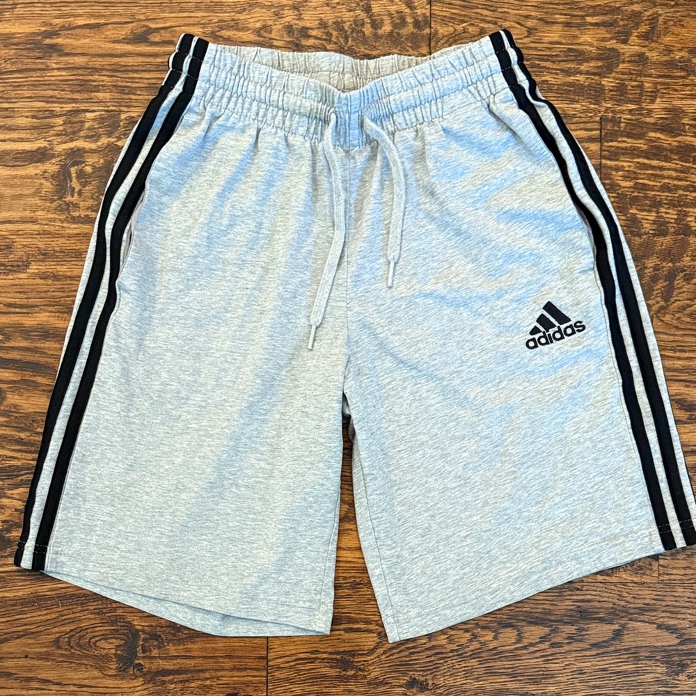 Adidas Men's Light Gray Athletic Shorts